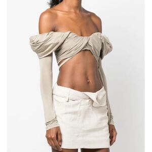 Jacquemus Le haut Spalla off-shoulder blouse